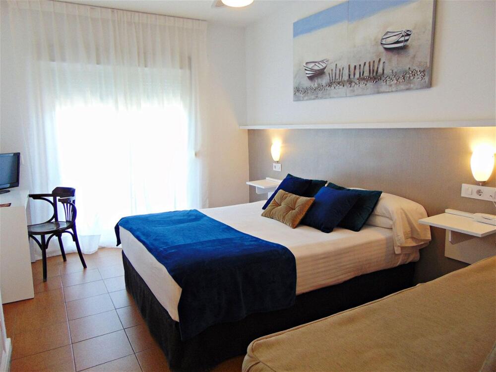 Foto de una habitación de Hotel Campomar Playa