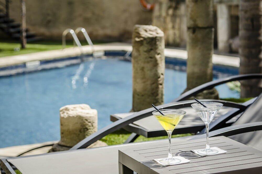 Foto de los servicios de Hotel Exe Cunit Suites &amp;amp; Spa