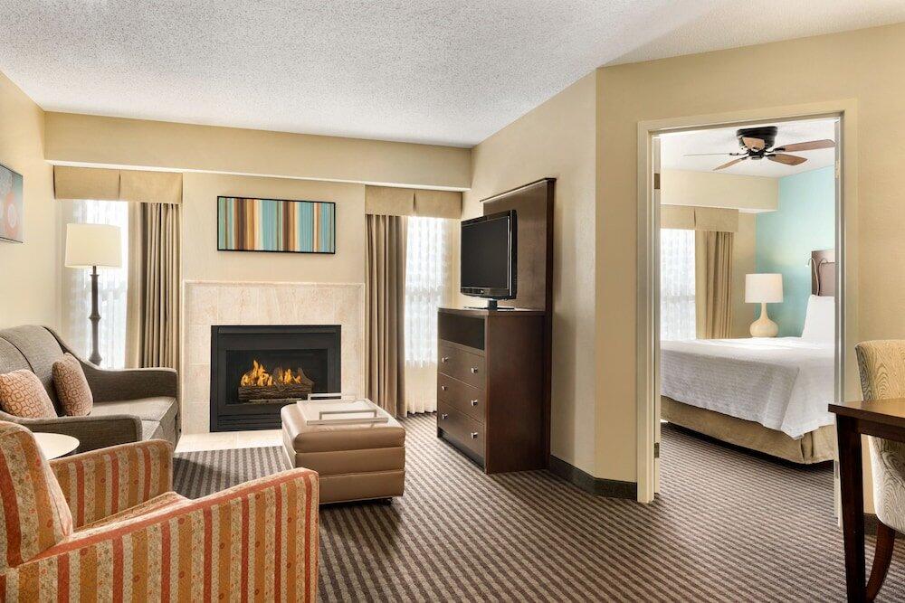 Room – Hotel Homewood Suites by Hilton Grand Rapids