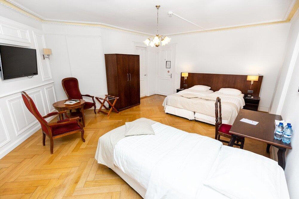 Foto de una habitación de J5 Hotels Helvetie Montreux
