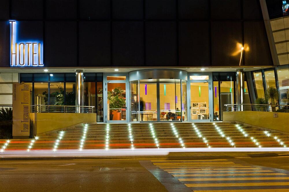 Foto general de UNAHOTELS T Hotel Cagliari