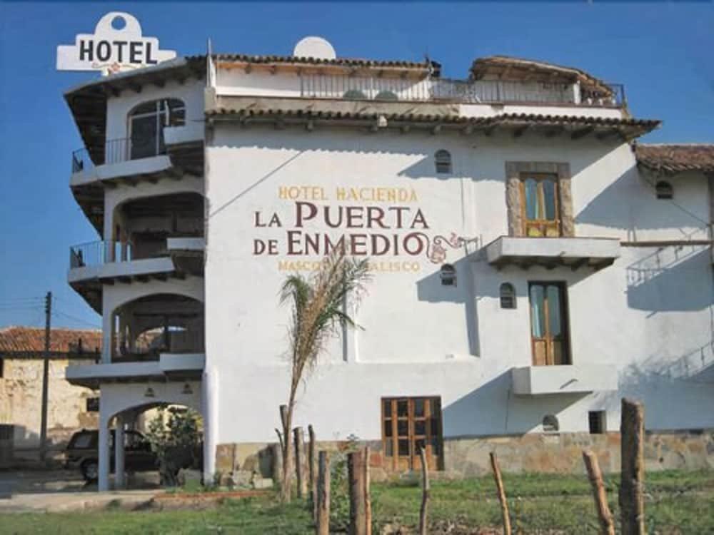 Foto del exterior de Hotel Hacienda La Puerta de Enmedio