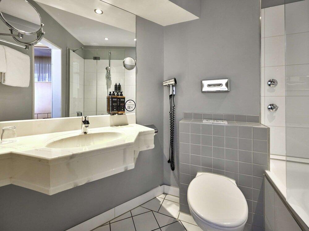 Foto del baño de Mercure Hotel Düsseldorf City Center