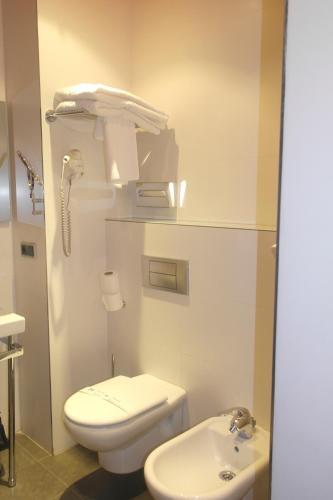 Foto del baño de Hotel Gobeo Park