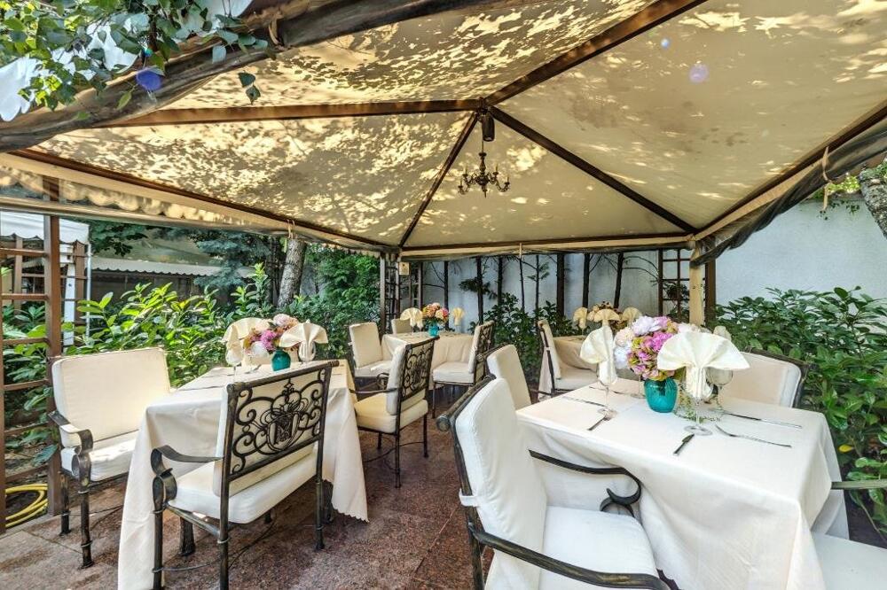 Foto de restauración de Hotel Montecito