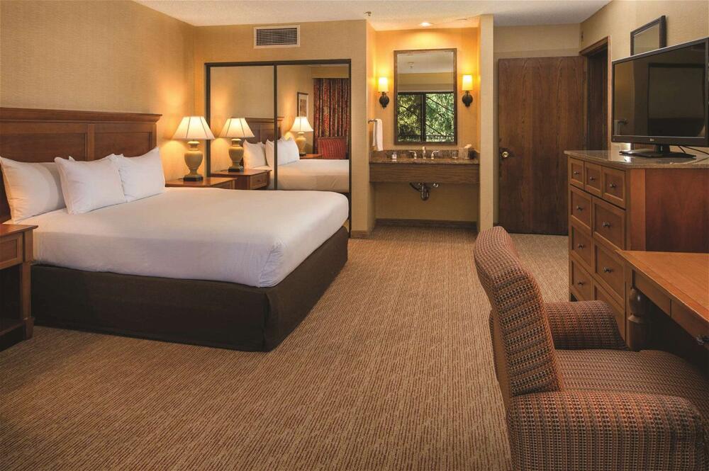 Foto de una habitación de Hotel DoubleTree by Hilton Seattle Airport