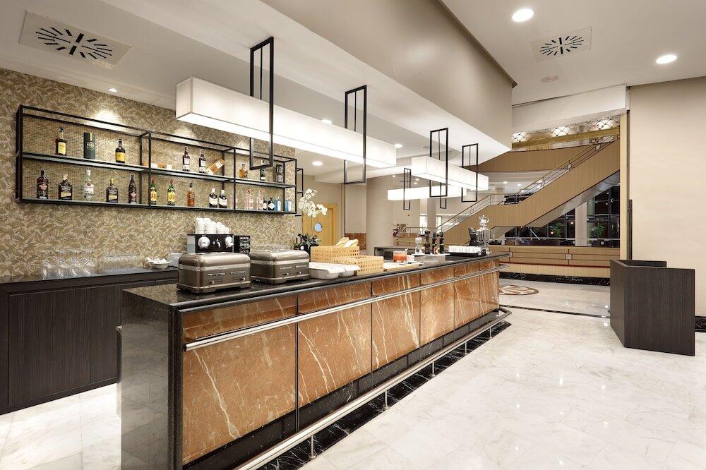 Foto de restauración de Hotel Eurostars Madrid Foro