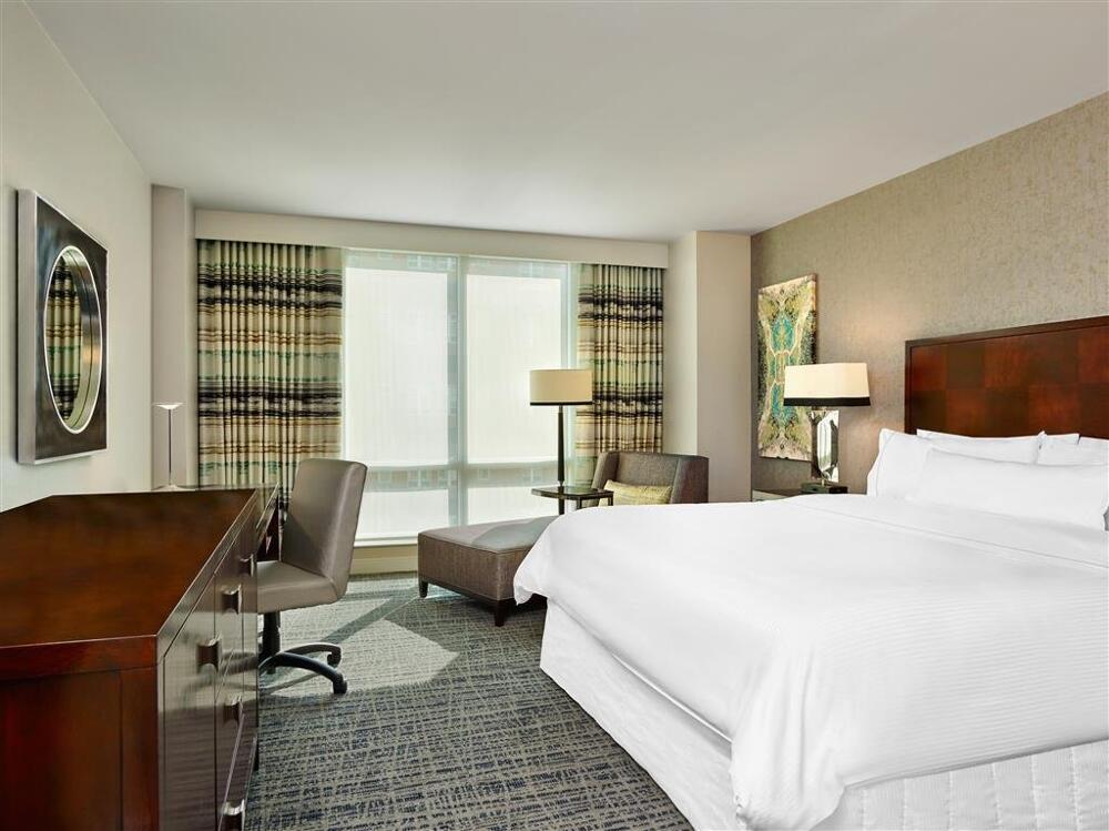 Foto de una habitación de Hotel The Westin Alexandria Old Town
