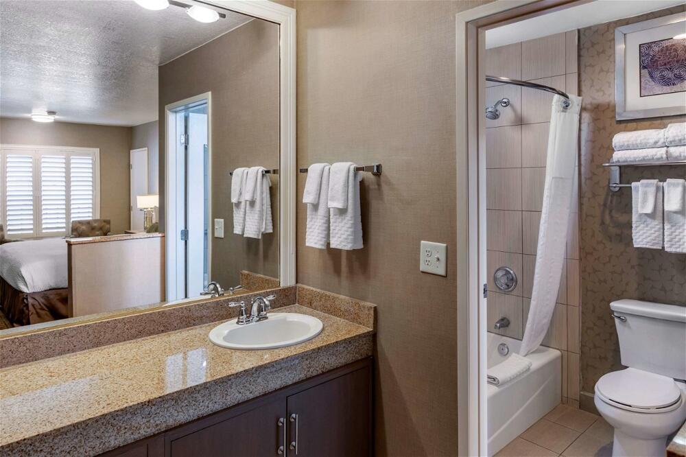 Foto del baño de Hotel Best Western Plus Anaheim Inn