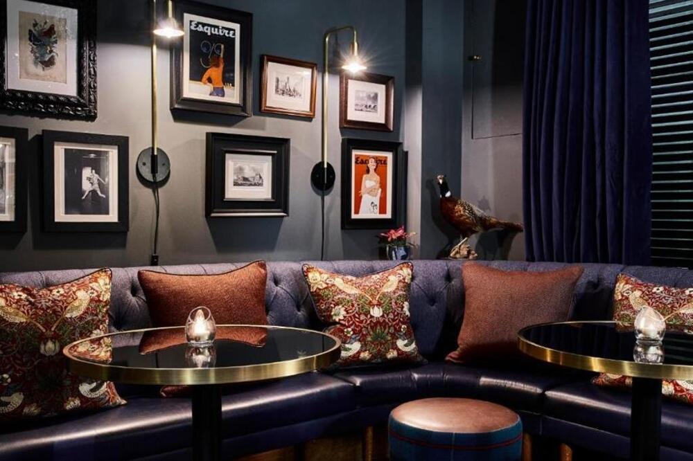 Foto de los servicios de The Tophams Hotel