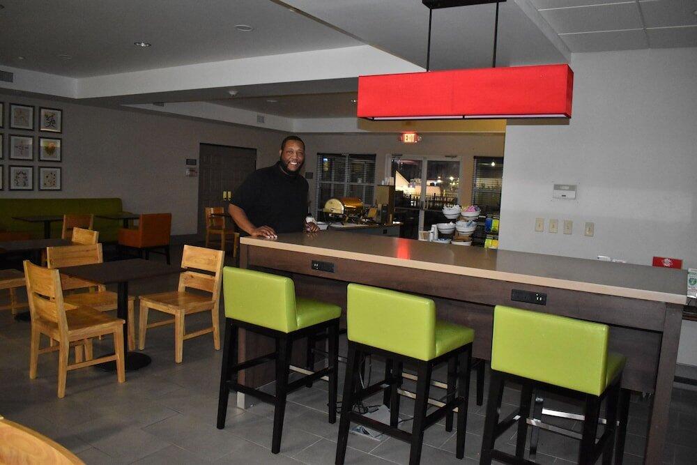 Dining – Hotel Country Inn &amp;amp; Suites by Radisson, Hagerstown, MD