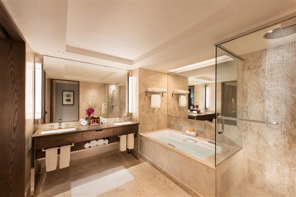Foto del baño de Hotel Conrad Centennial Singapore