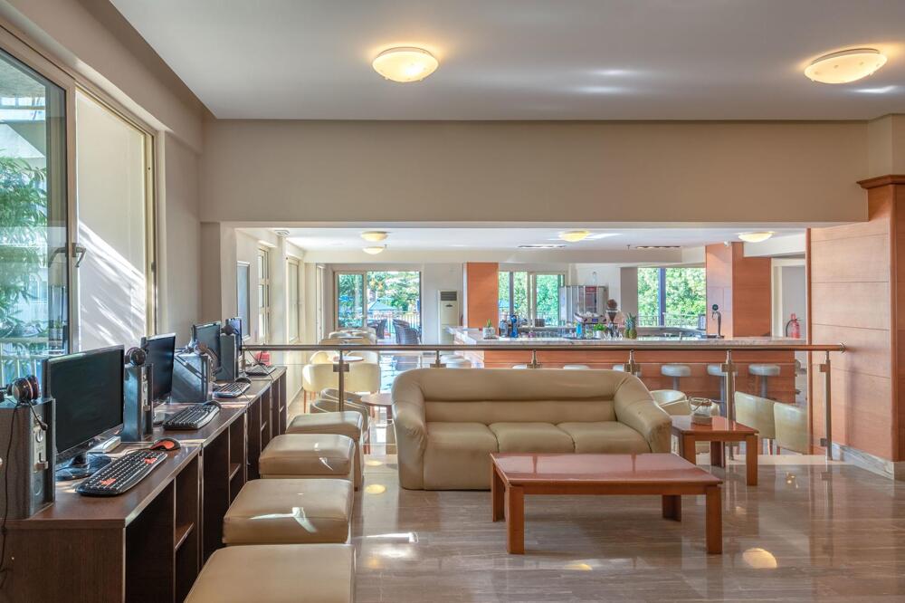 Foto general de CHC Marilena Hotel