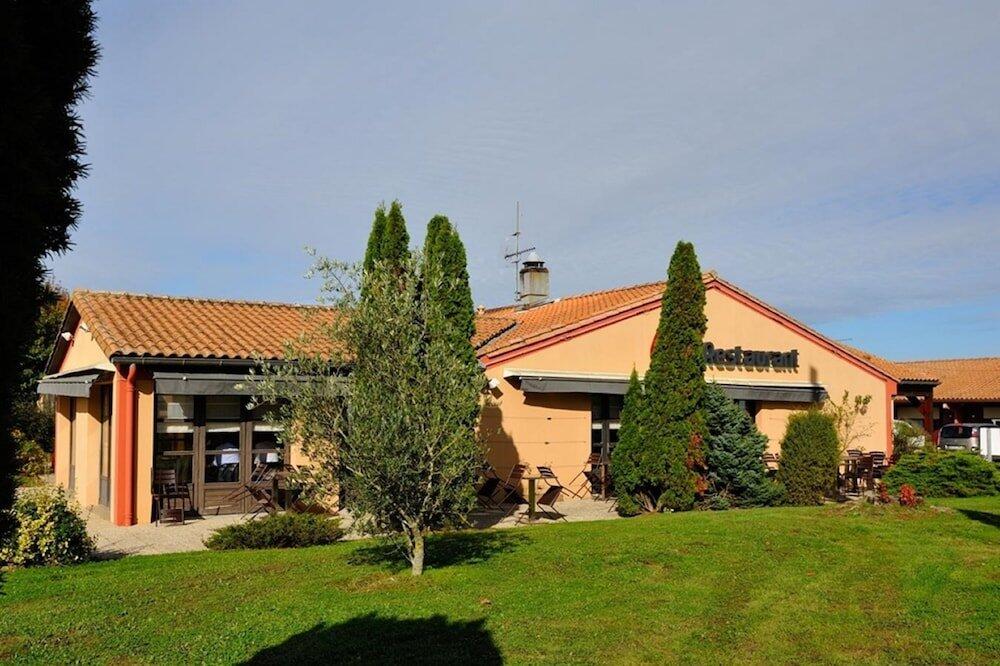 Foto del exterior de Kyriad Niort - La Crèche