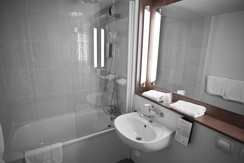 Foto de una habitación de Hotel Campanile Arras - Saint-Nicolas