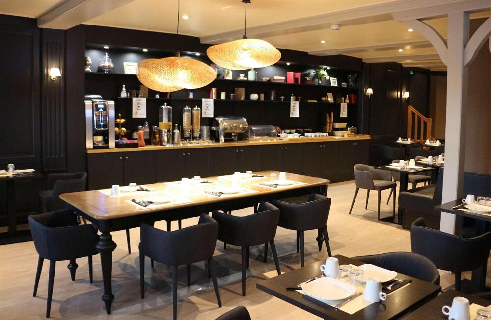 Foto general de Hotel Best Western Le Cheval Blanc -Centre- Vieux Port