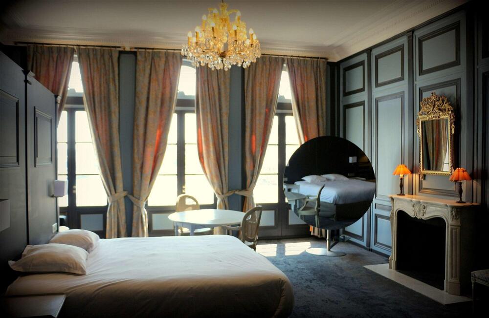Foto de una habitación de Hotel Best Western Le Cheval Blanc -Centre- Vieux Port