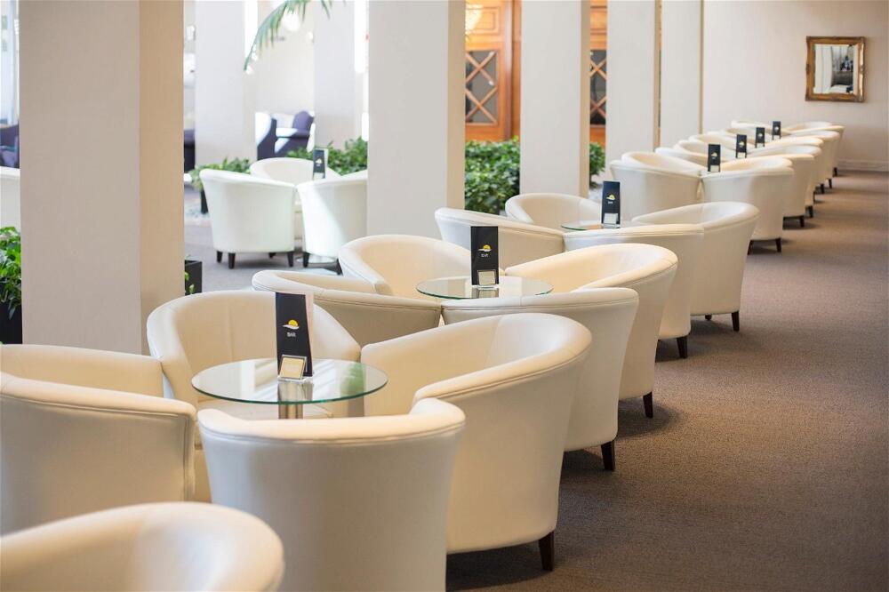 Foto de los servicios de Hotel Hipotels Playa La Barrosa - Adults Only