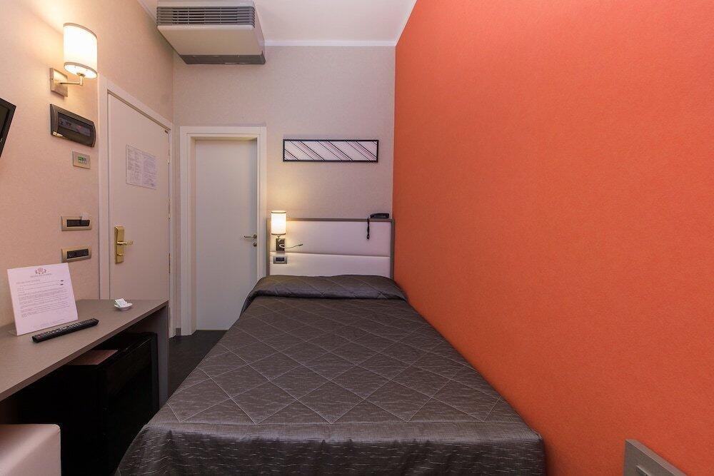 Foto de una habitación de Reginna Palace Hotel