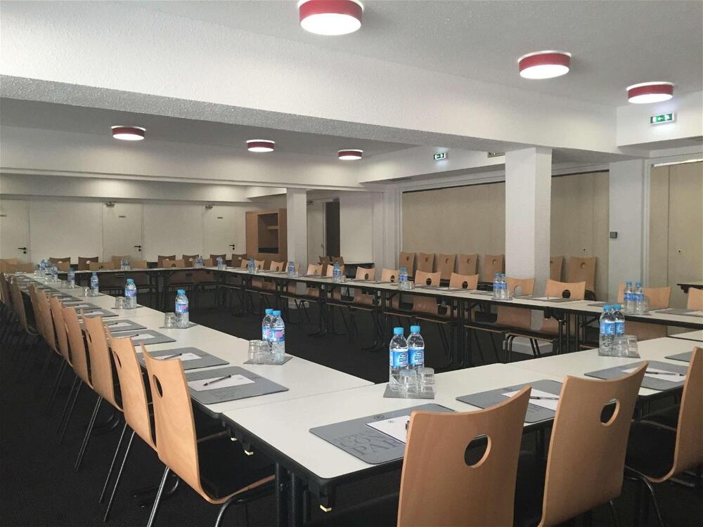 Foto de los servicios de Kyriad Le Bourget Centre- Parc Des Expositions