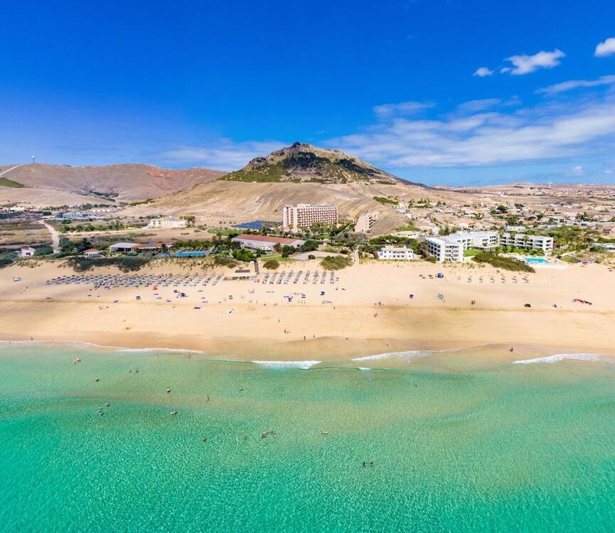 Foto del exterior de Aparthotel Vila Baleira Suites