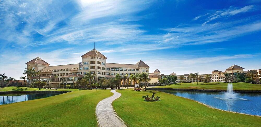 Foto del exterior de Hotel Hilton Pyramids Golf