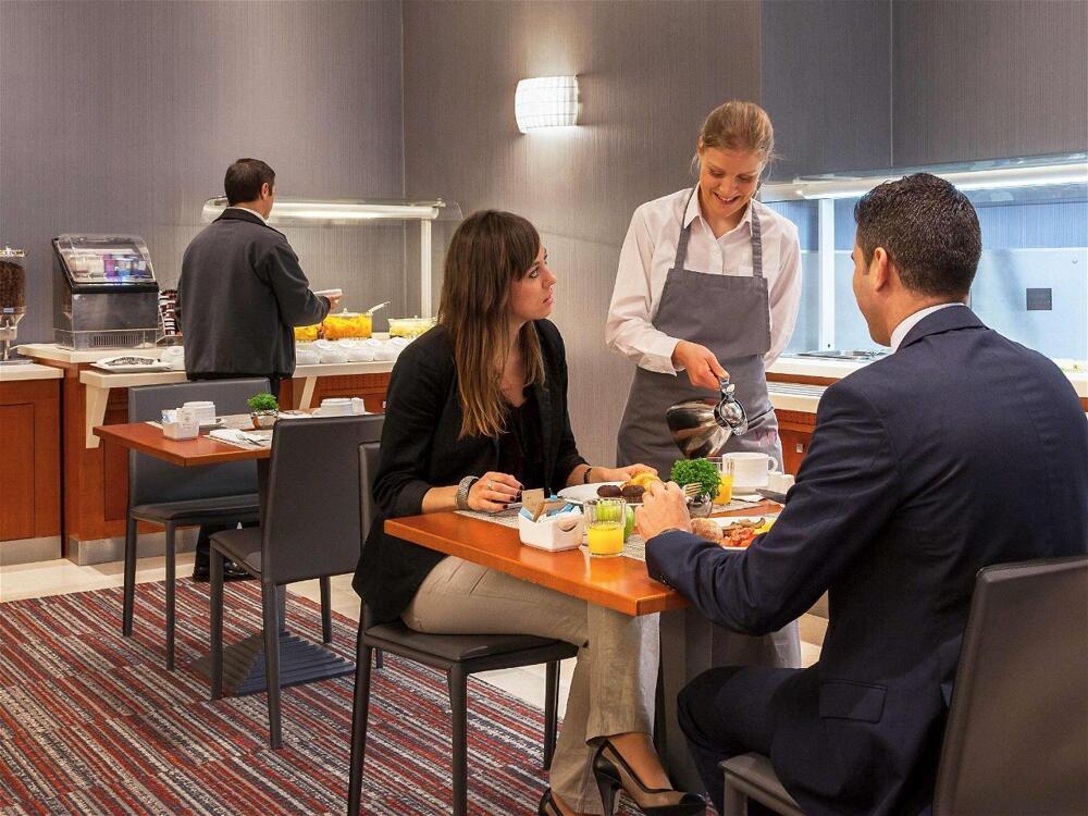 Foto de restauración de Hotel Mercure Lisboa