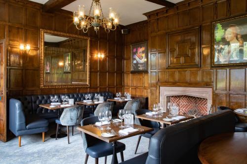 Foto de restauración de The Billesley Manor Hotel