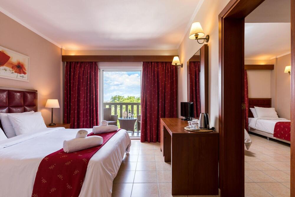 Foto de una habitación de Ariti Grand Hotel