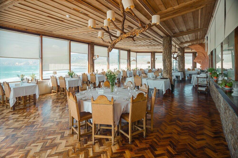Foto de restauración de Estalagem Muchaxo Hotel