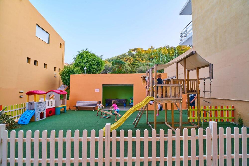 Foto del exterior de Sunrise Village Hotel