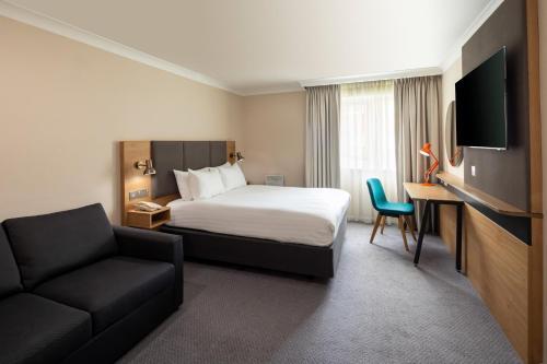 Foto de una habitación de Holiday Inn Aylesbury, an IHG Hotel