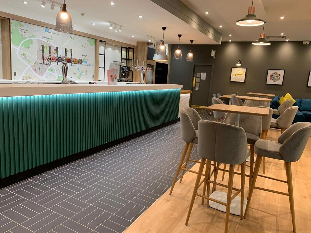 Foto de los servicios de Holiday Inn Aylesbury, an IHG Hotel
