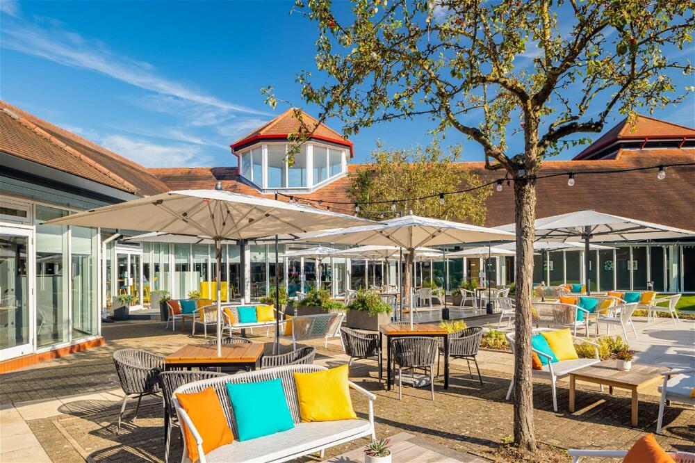 Foto de los servicios de Holiday Inn Aylesbury, an IHG Hotel