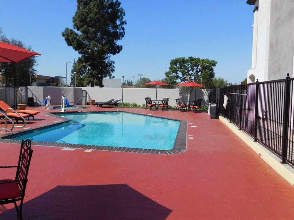 Foto de los servicios de Best Western Plus Anaheim Orange County Hotel