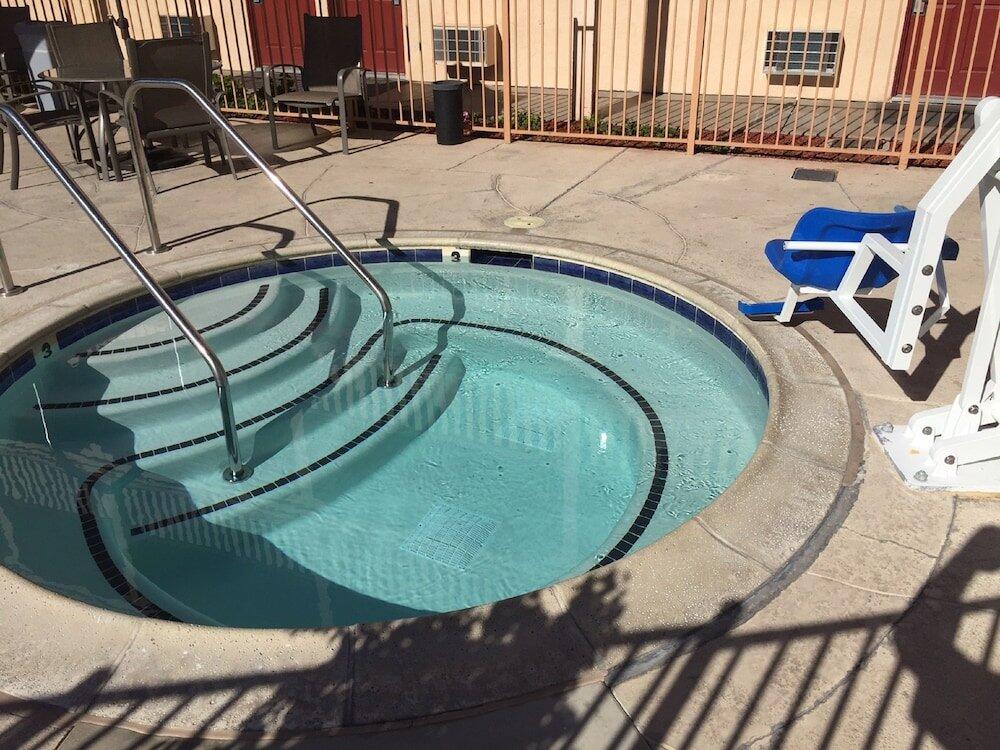 Foto de los servicios de Hotel Heritage Inn La Mesa