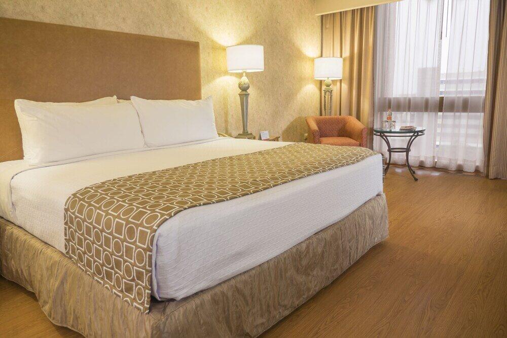 Foto de una habitación de Crowne Plaza Hotel Monterrey, an IHG Hotel