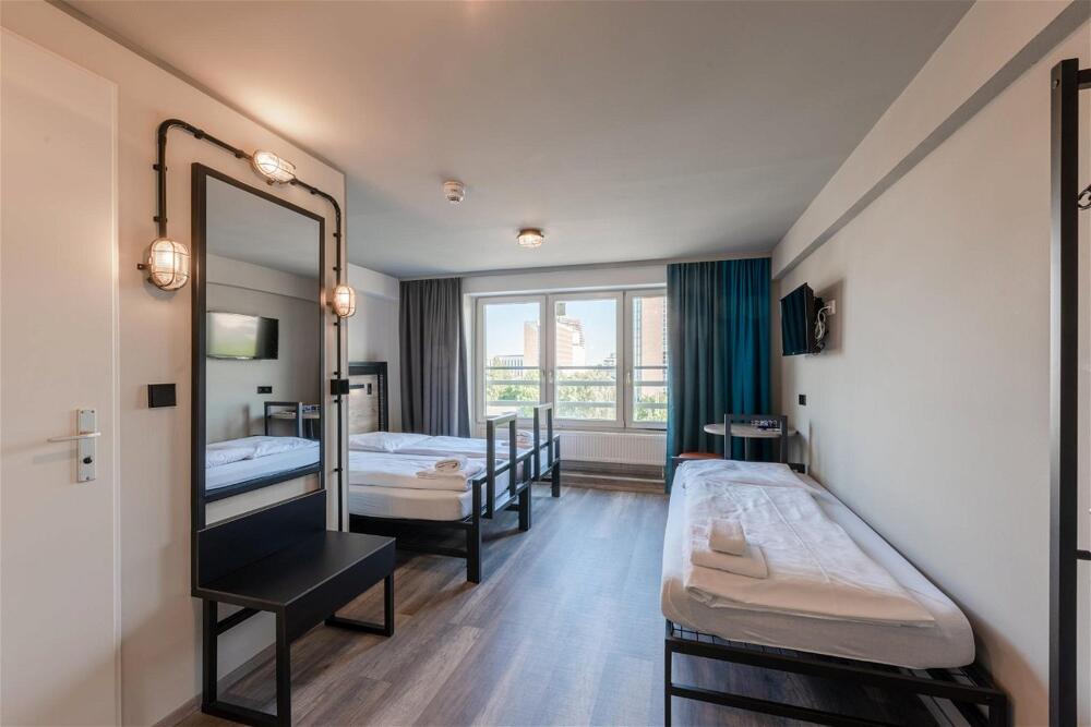 Room – Hotel a&amp;amp;o Hamburg City