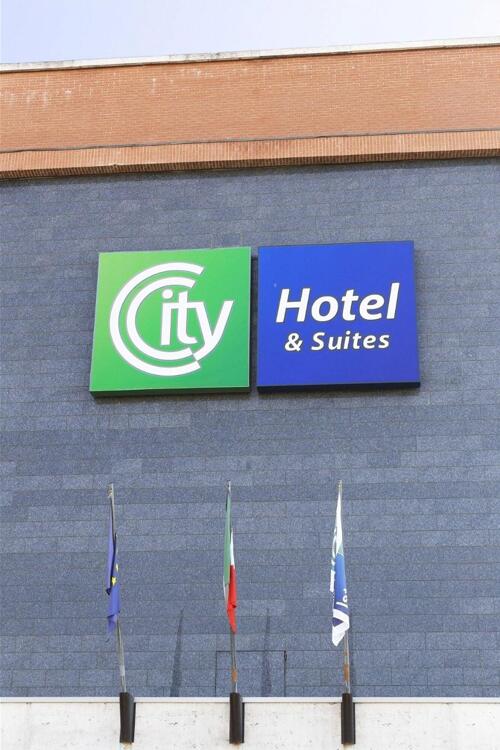 Foto general de City Hotel &amp;amp; Suites