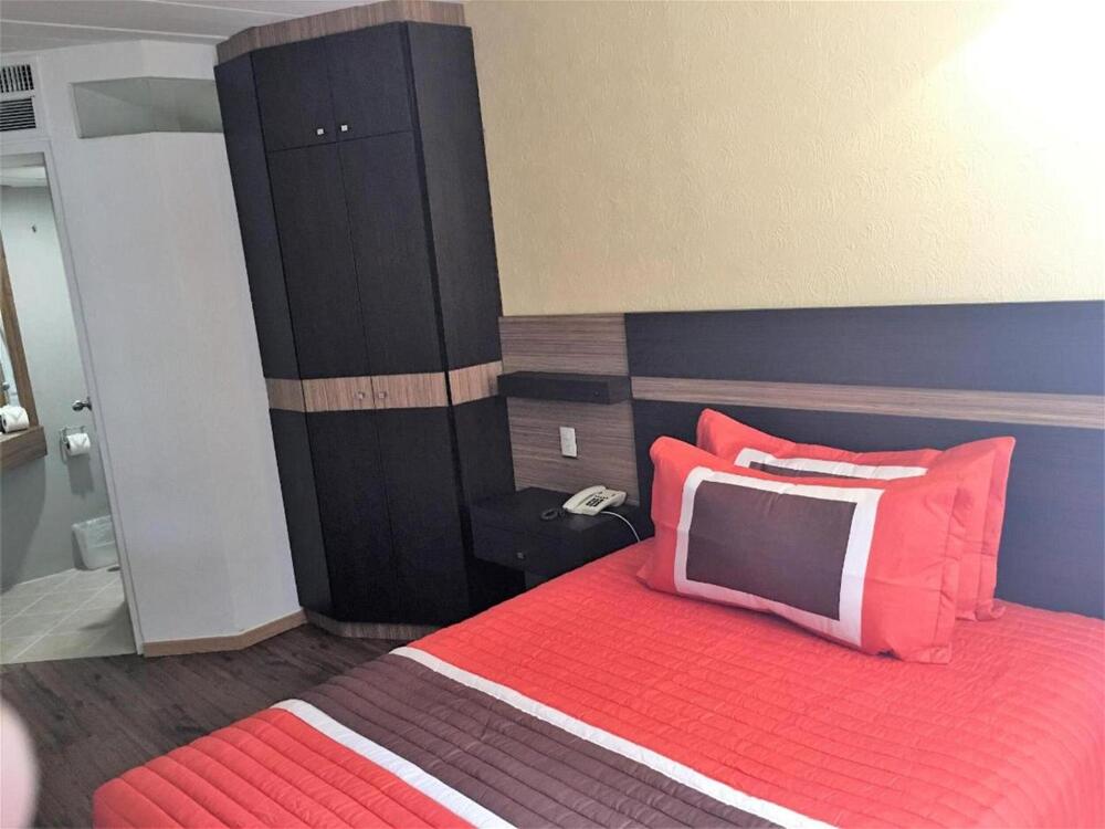 Foto de una habitación de Ibeurohotel Guadalajara Expo