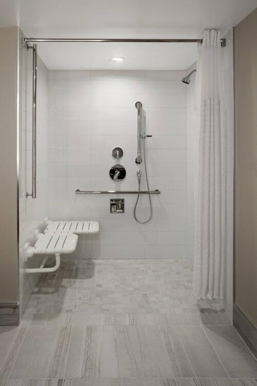 Foto del baño de Delta Hotels by Marriott Saskatoon Downtown