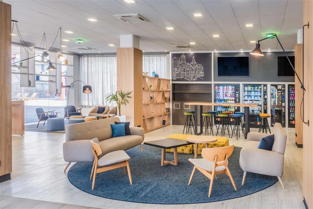 Foto de las zonas nobles de Hotel Madrid Airport Suites, Affiliated by Meliá
