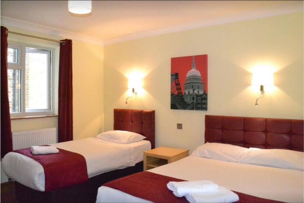 Foto de una habitación de Hotel 65