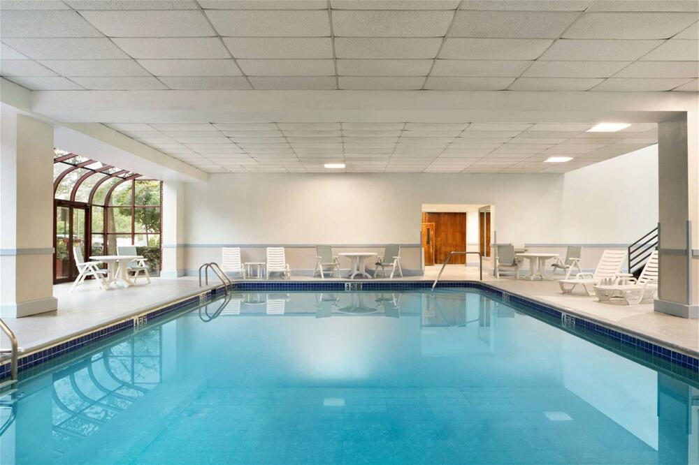 Facilities – Hotel Hampton Inn New York - LaGuardia Airport
