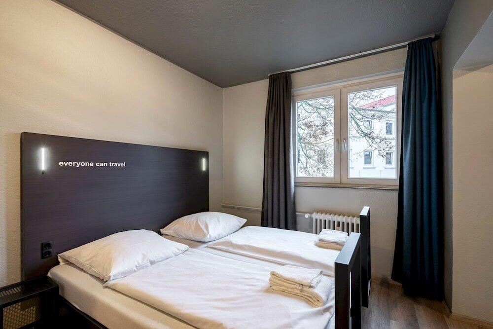 Room – Hotel a&amp;amp;o Hamburg Reeperbahn