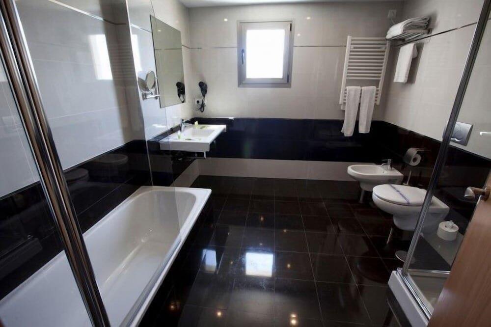 Foto del baño de Hotel Allon Mediterrania