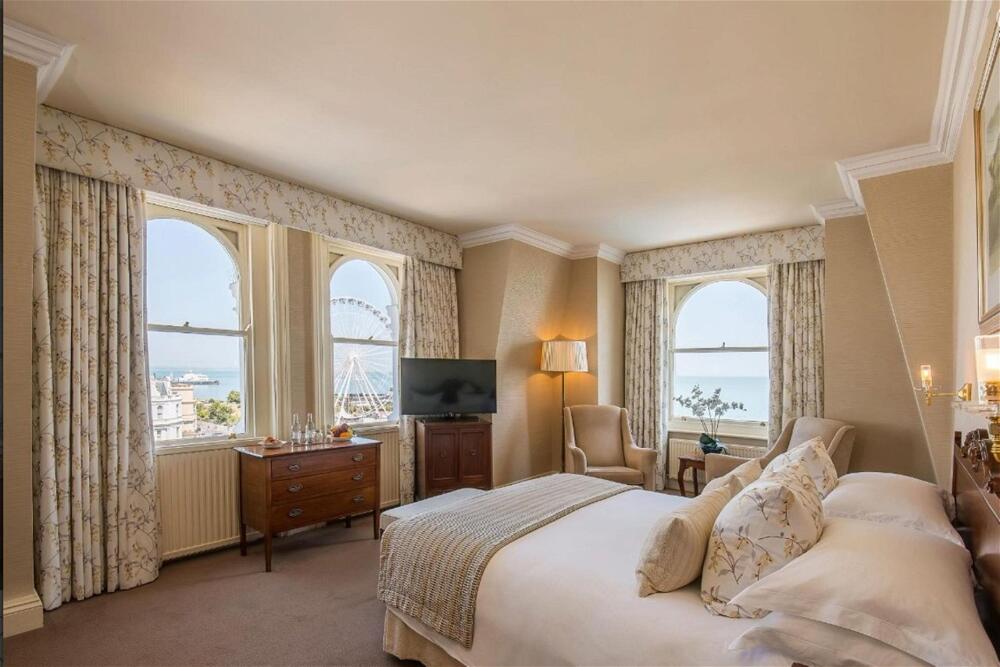Room – The Grand Hotel