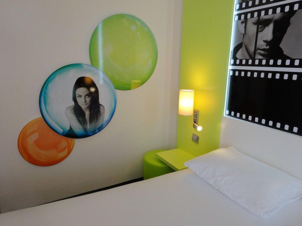 Foto de una habitación de Hotel ibis Styles Cannes Le Cannet