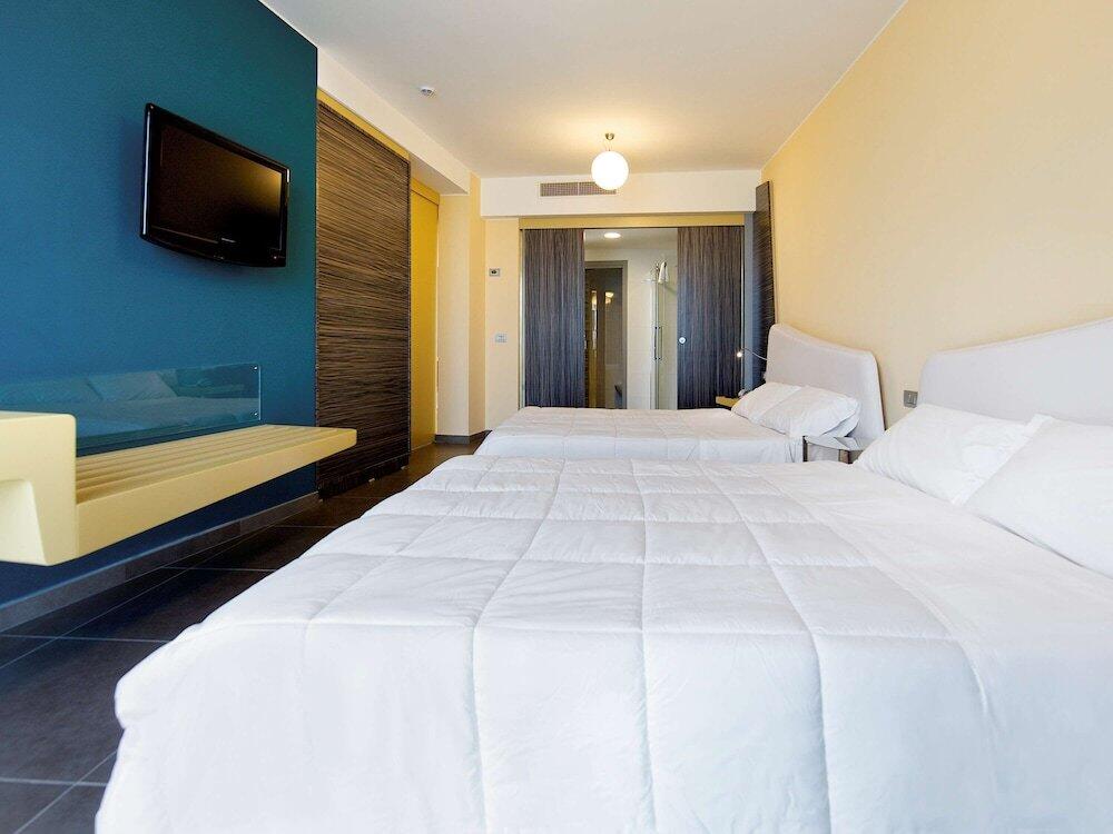 Foto de una habitación de Hotel ibis Styles Catania Acireale