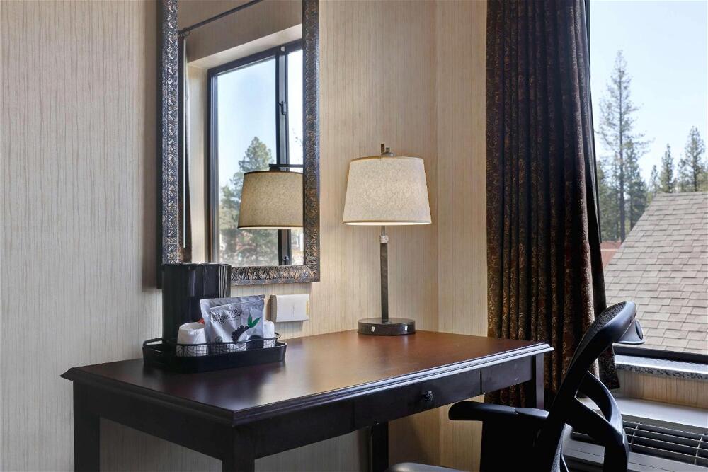 Foto de una habitación de Hotel Hampton Inn &amp;amp; Suites Tahoe-Truckee